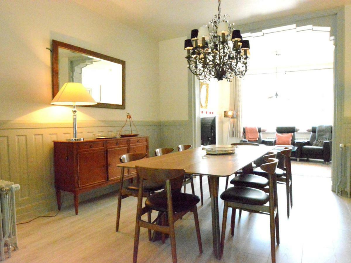 ブイヨン Large Townhouse With Pool Tableヴィラ エクステリア 写真